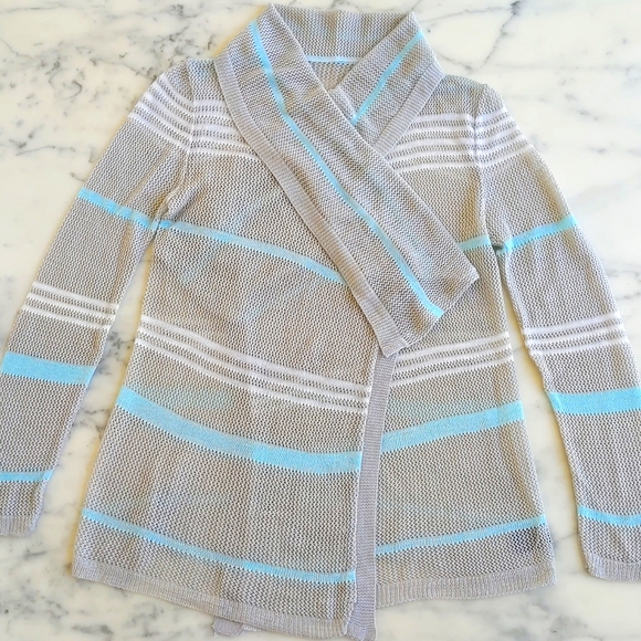 Multi Color Stripe Wide Collar Long Sleeve Openfront Crochet Cardigan. - Picture 3 of 4